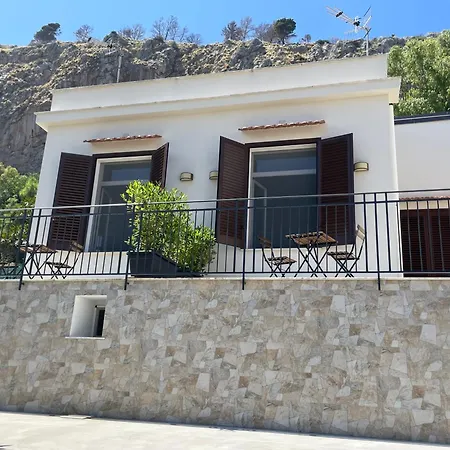 Casa Totino Mondello